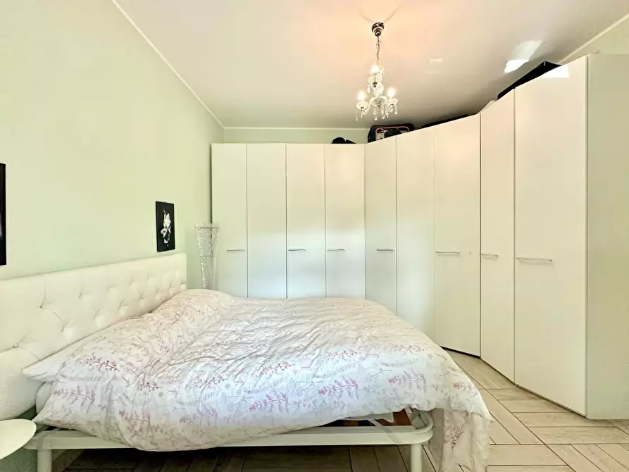 Immagine 7 di Villetta a schiera in vendita  a Pietrasanta