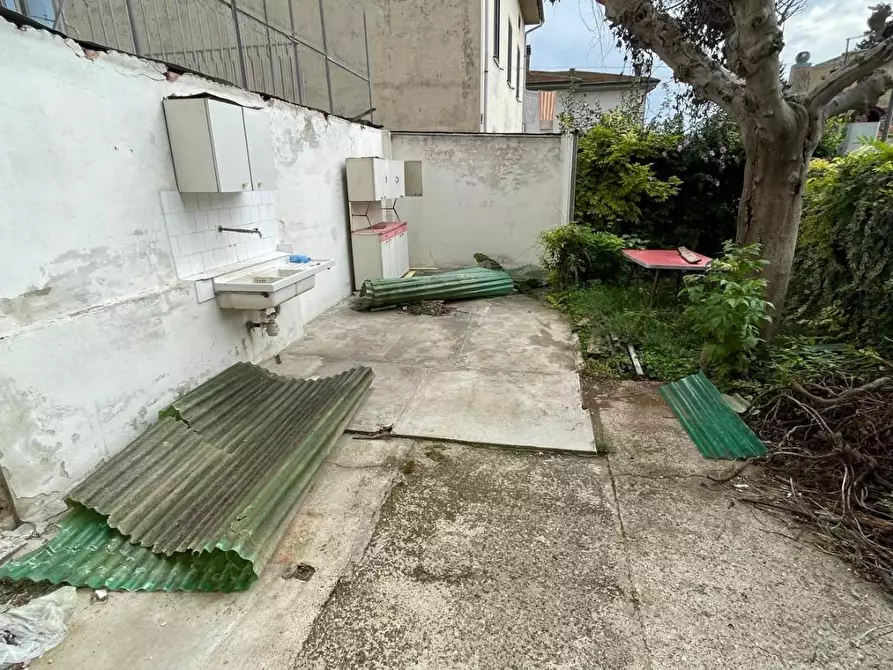 Immagine 15 di Appartamento in vendita  a Pontedera