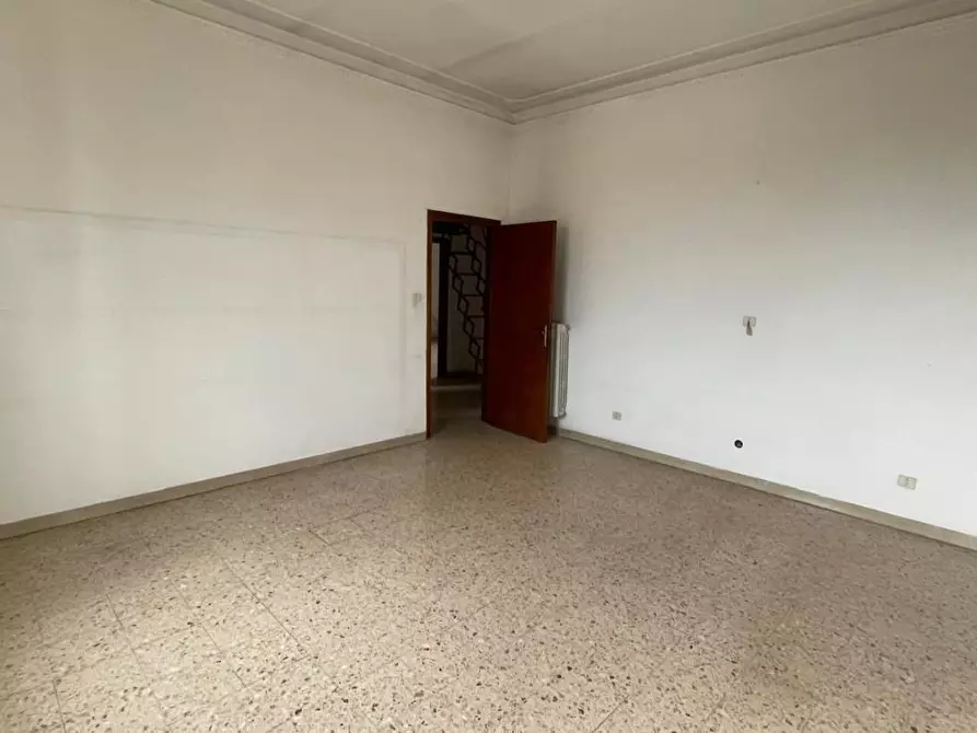 Immagine 2 di Appartamento in vendita  a Pontedera