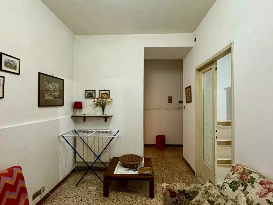 Immagine 3 di Appartamento in vendita  a Siena