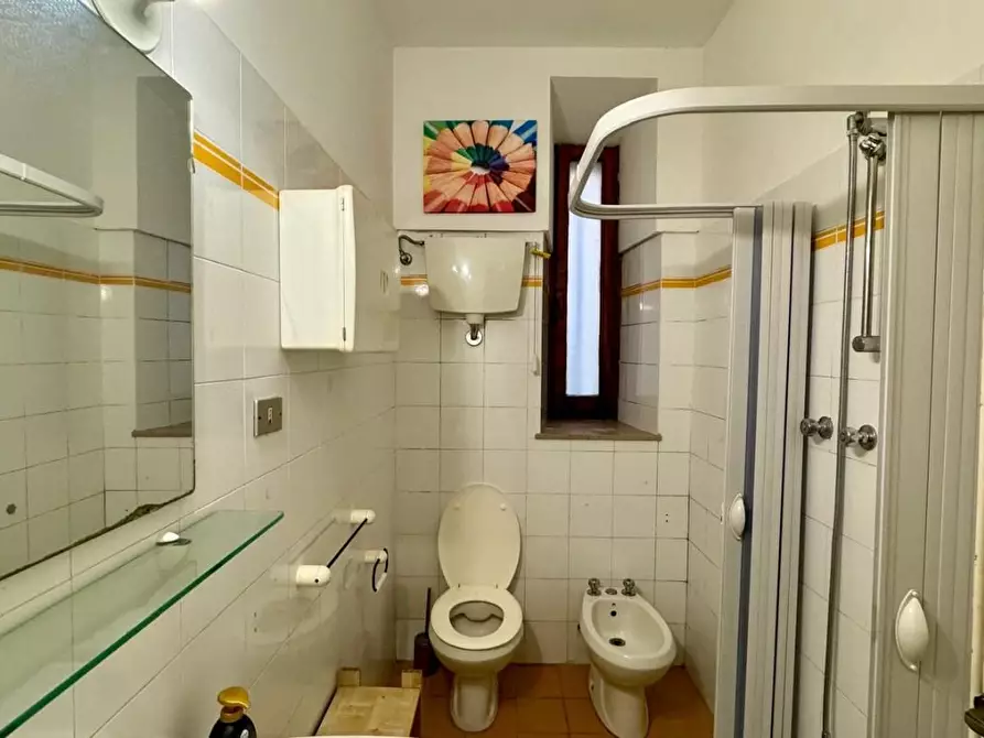 Immagine 10 di Appartamento in vendita  a Siena