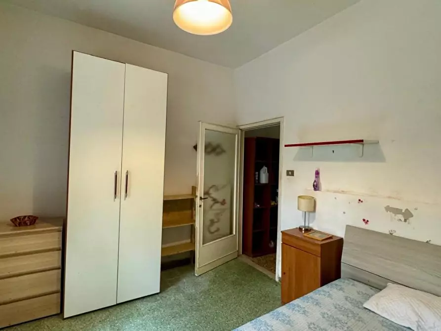 Immagine 9 di Appartamento in vendita  a Siena