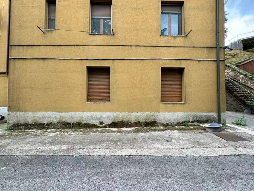 Immagine 25 di Appartamento in vendita  a Siena