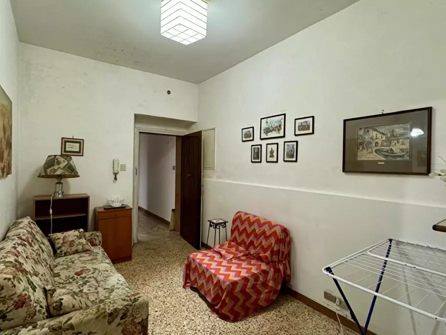 Immagine 4 di Appartamento in vendita  a Siena