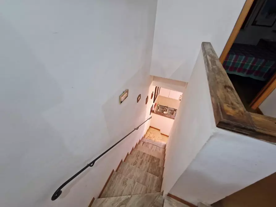 Immagine 6 di Appartamento in vendita  a Rosignano Marittimo