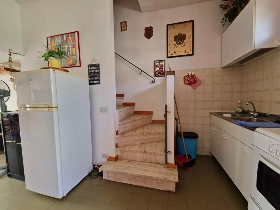 Immagine 2 di Appartamento in vendita  a Rosignano Marittimo