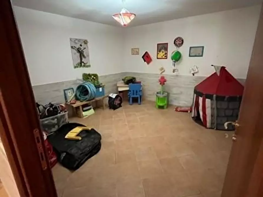 Immagine 20 di Casa trifamiliare in vendita  a Castelnuovo Magra