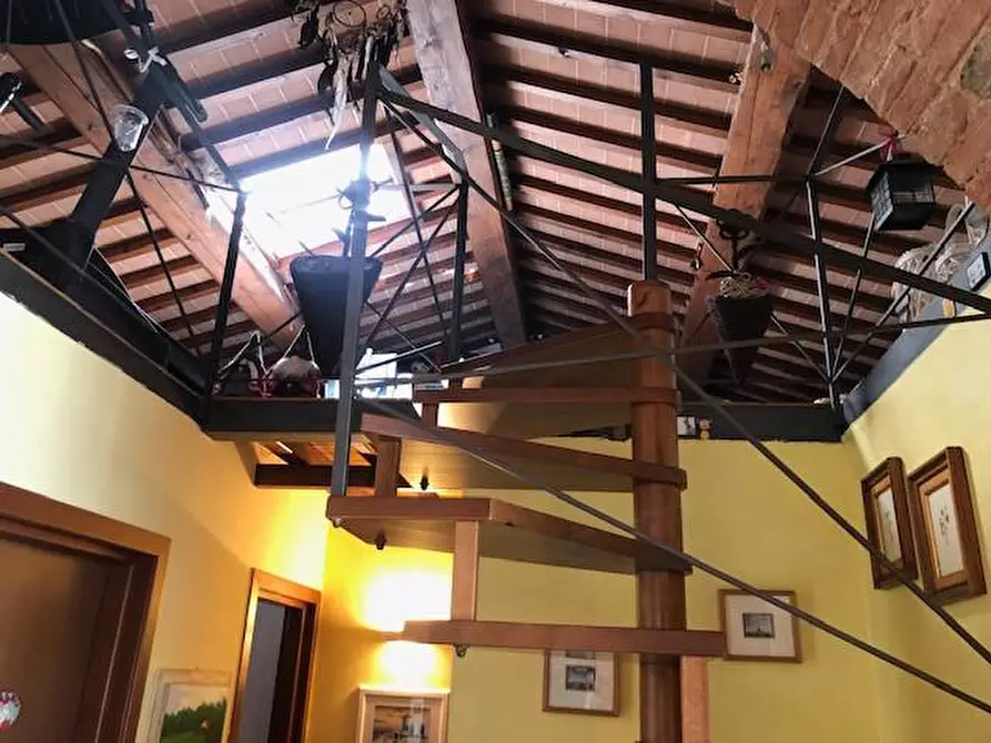 Immagine 3 di Porzione di casa in vendita  a Empoli