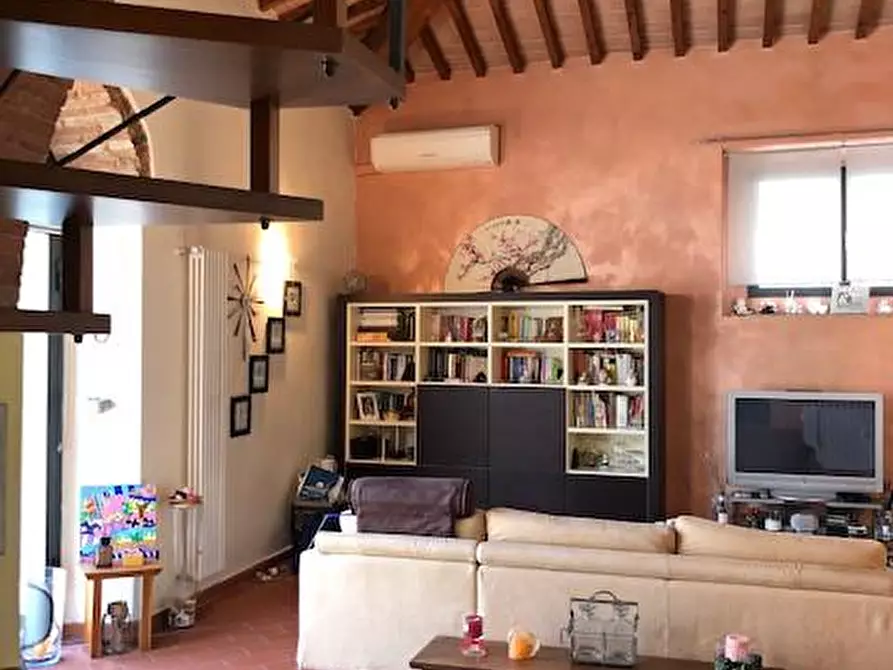 Immagine 21 di Porzione di casa in vendita  a Empoli