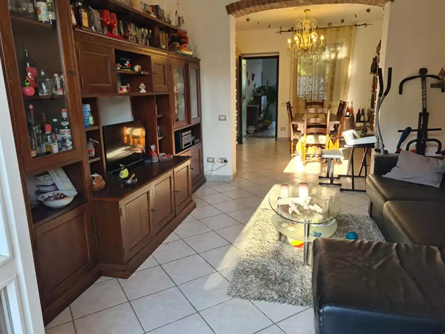 Immagine 5 di Villetta a schiera in vendita  a Carrara