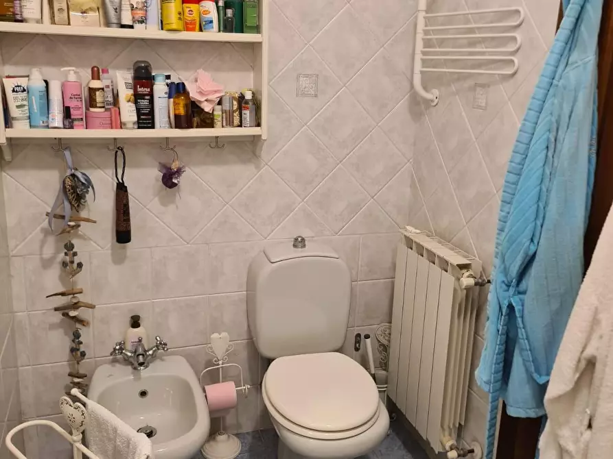 Immagine 11 di Villetta a schiera in vendita  a Carrara