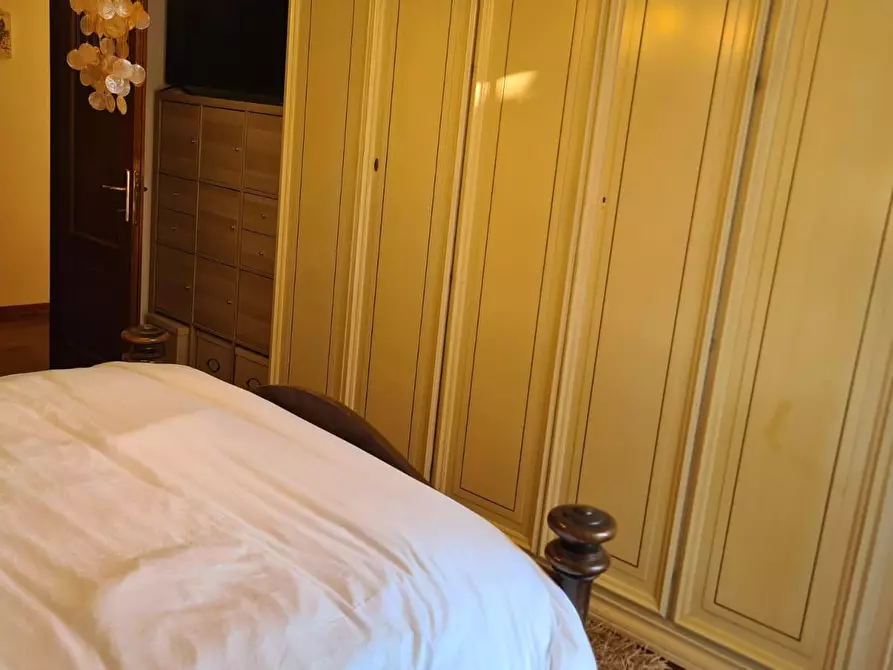 Immagine 10 di Villetta a schiera in vendita  a Carrara