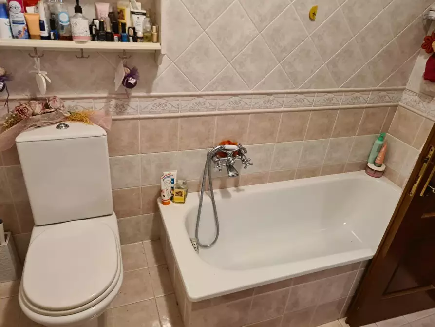 Immagine 12 di Villetta a schiera in vendita  a Carrara