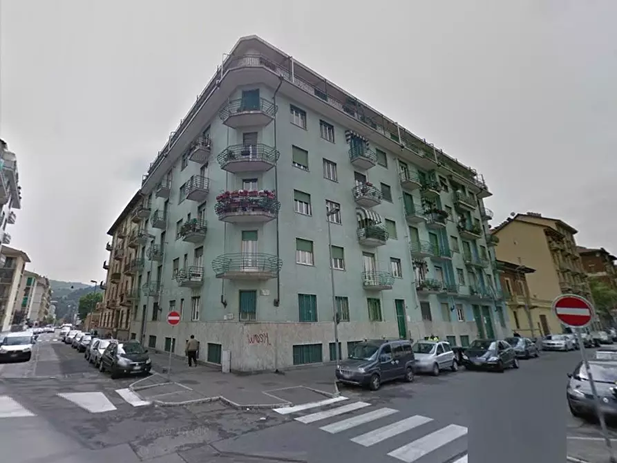 Immagine 1 di Appartamento in vendita  a Torino