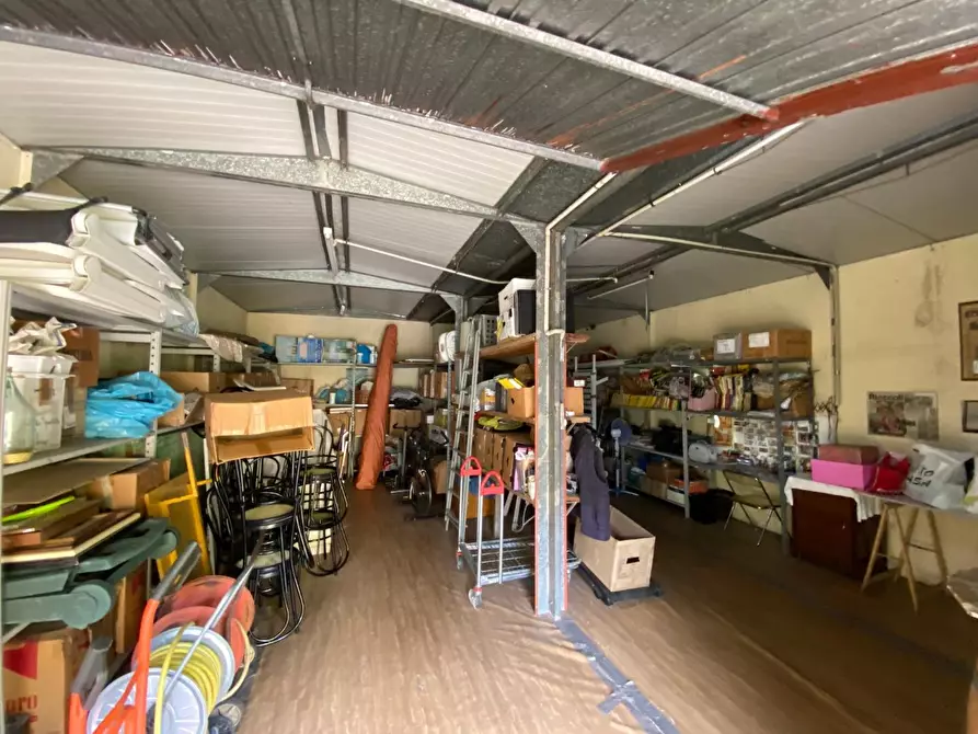 Immagine 35 di Villa in vendita  a Lucca