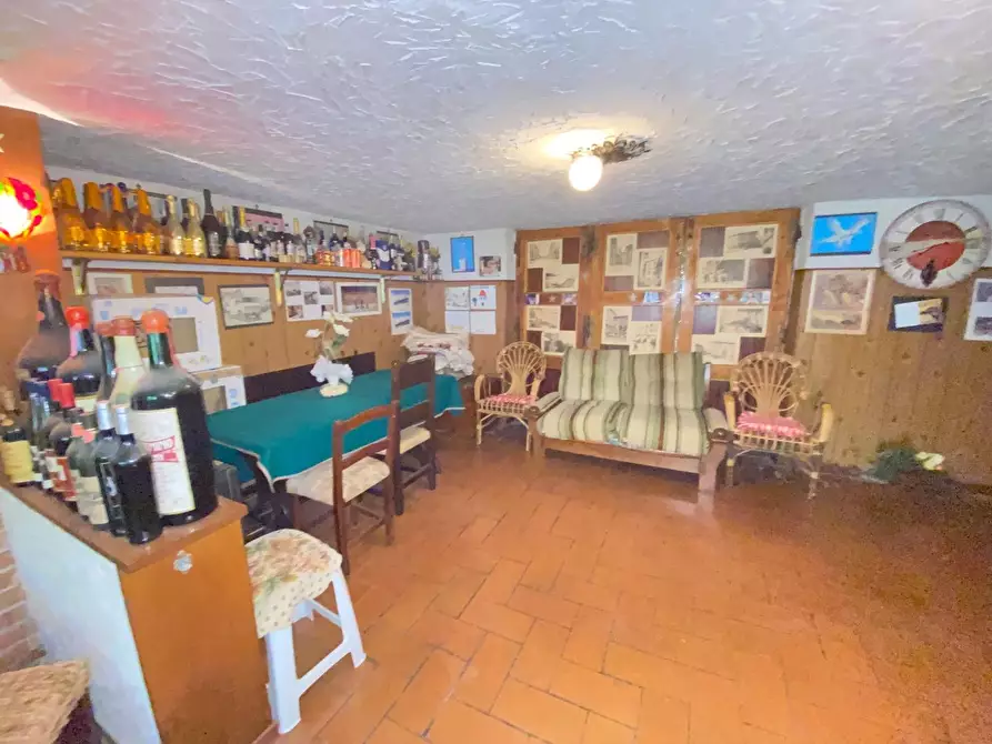 Immagine 25 di Villa in vendita  a Lucca