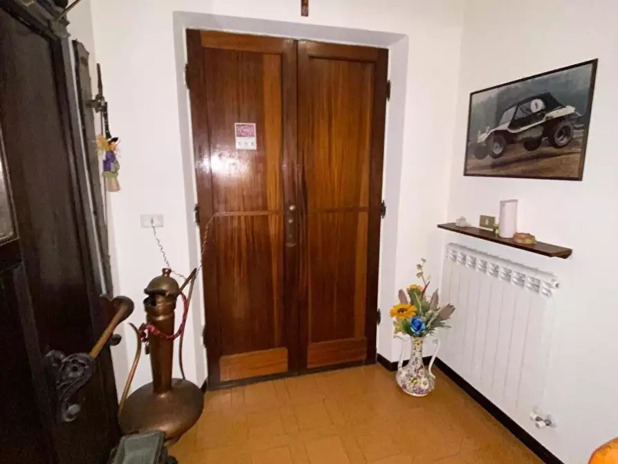 Immagine 21 di Villa in vendita  a Lucca