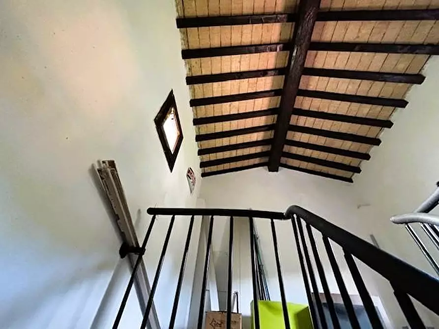 Immagine 42 di Casa semindipendente in vendita  a Livorno