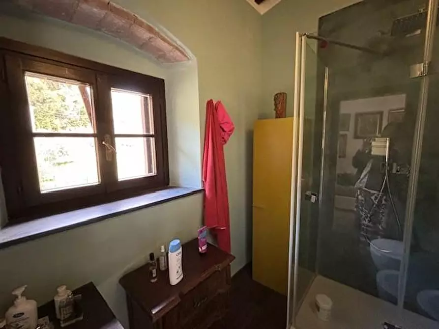 Immagine 38 di Casa semindipendente in vendita  a Livorno