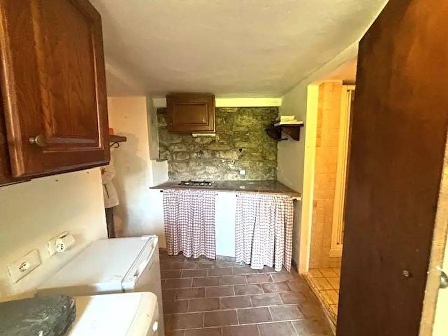 Immagine 17 di Casa semindipendente in vendita  a Livorno