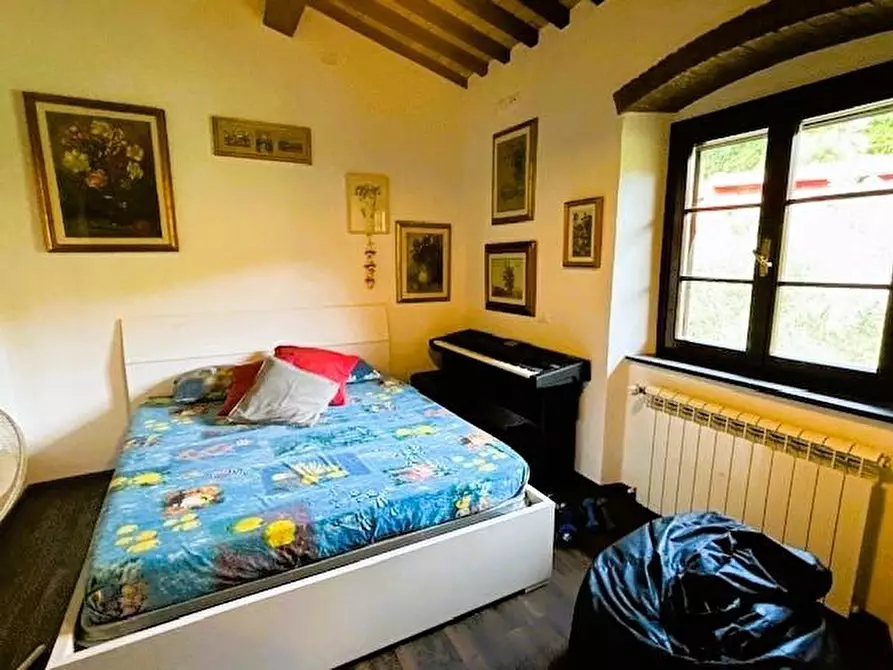 Immagine 32 di Casa semindipendente in vendita  a Livorno