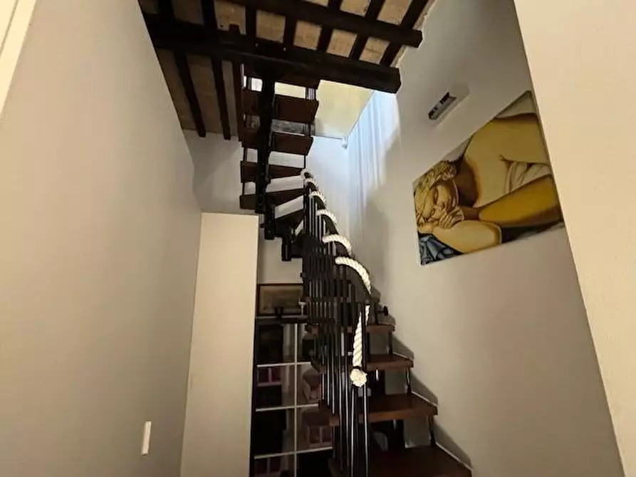 Immagine 39 di Casa semindipendente in vendita  a Livorno