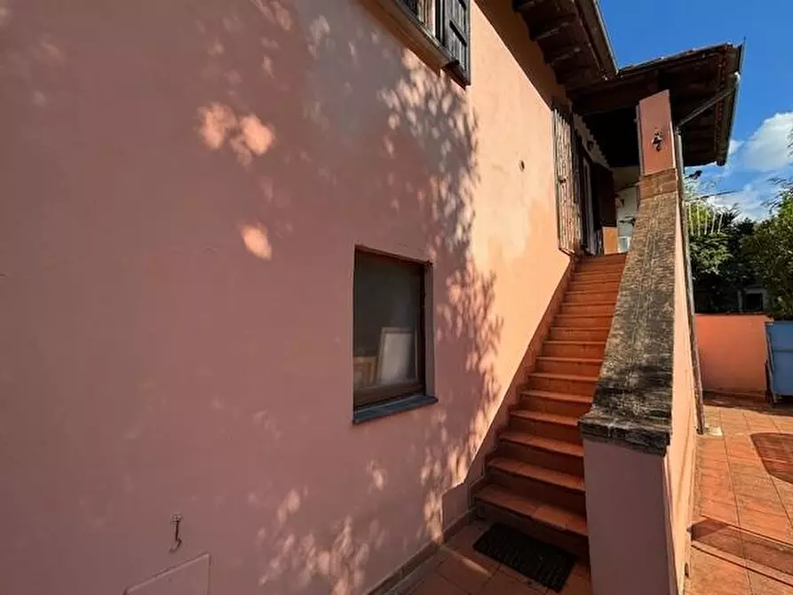 Immagine 11 di Casa semindipendente in vendita  a Livorno