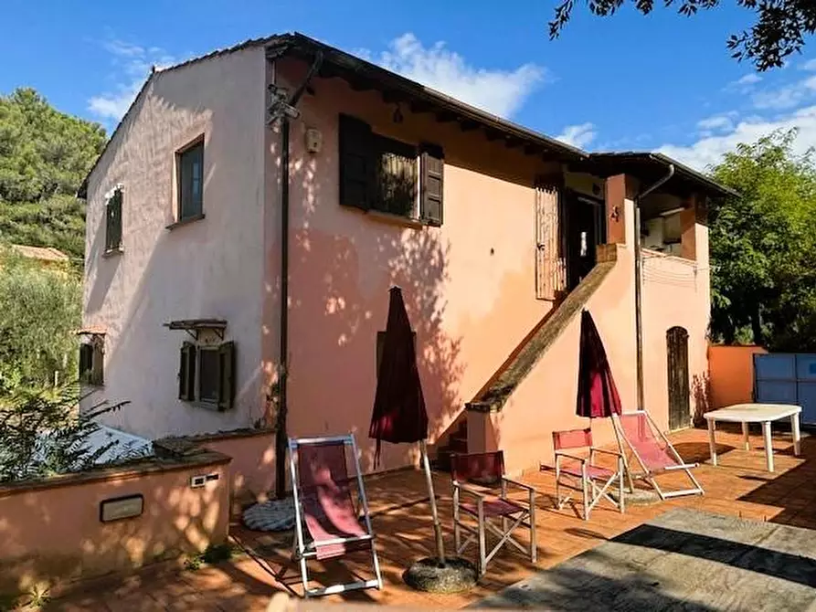 Immagine 9 di Casa semindipendente in vendita  a Livorno