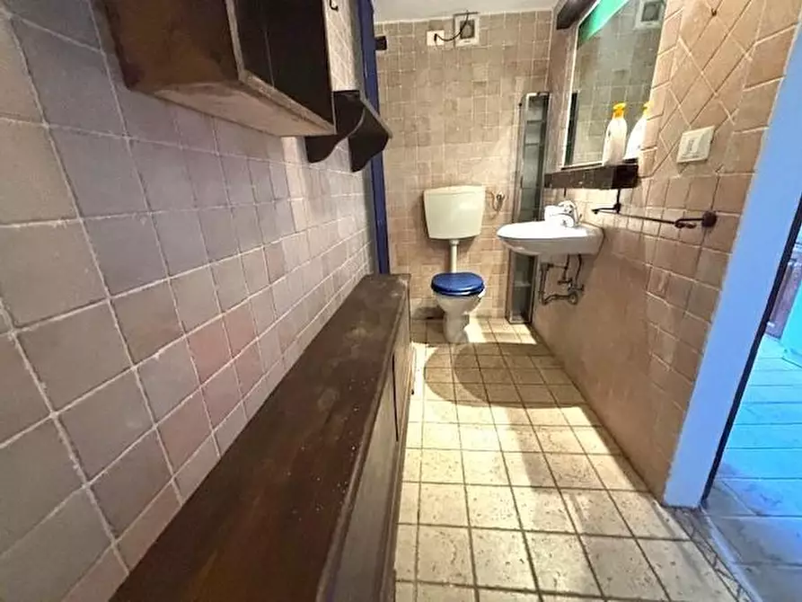 Immagine 19 di Casa semindipendente in vendita  a Livorno