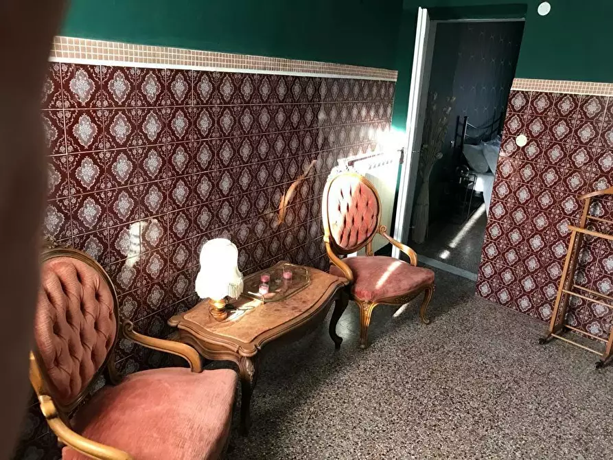 Immagine 4 di Loft/Open space in affitto  a Sarzana