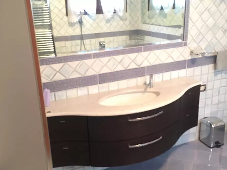 Immagine 12 di Villa in vendita  a Castelnuovo Magra