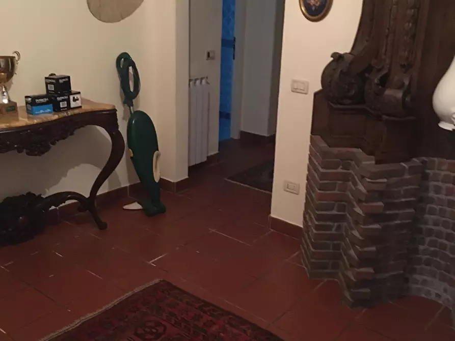 Immagine 10 di Villa in vendita  a Castelnuovo Magra