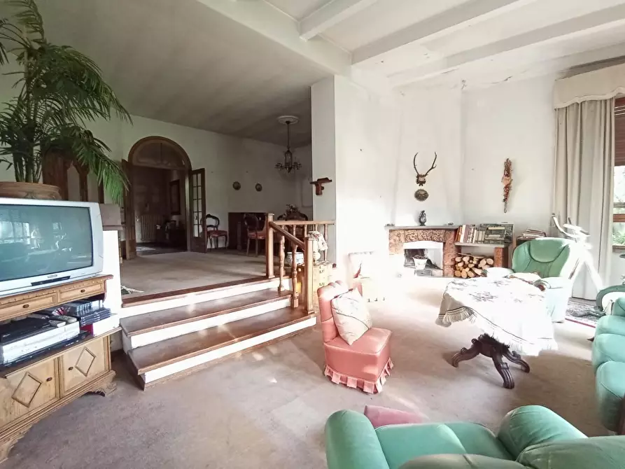 Immagine 24 di Villa in vendita  a San Giuliano Terme