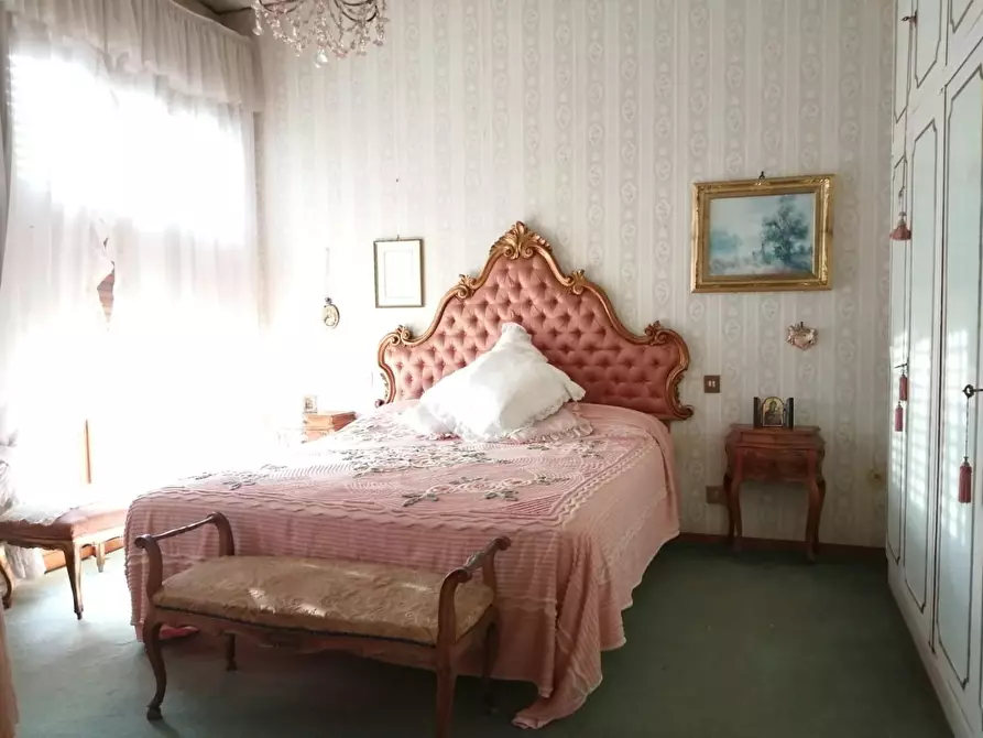 Immagine 59 di Villa in vendita  a San Giuliano Terme