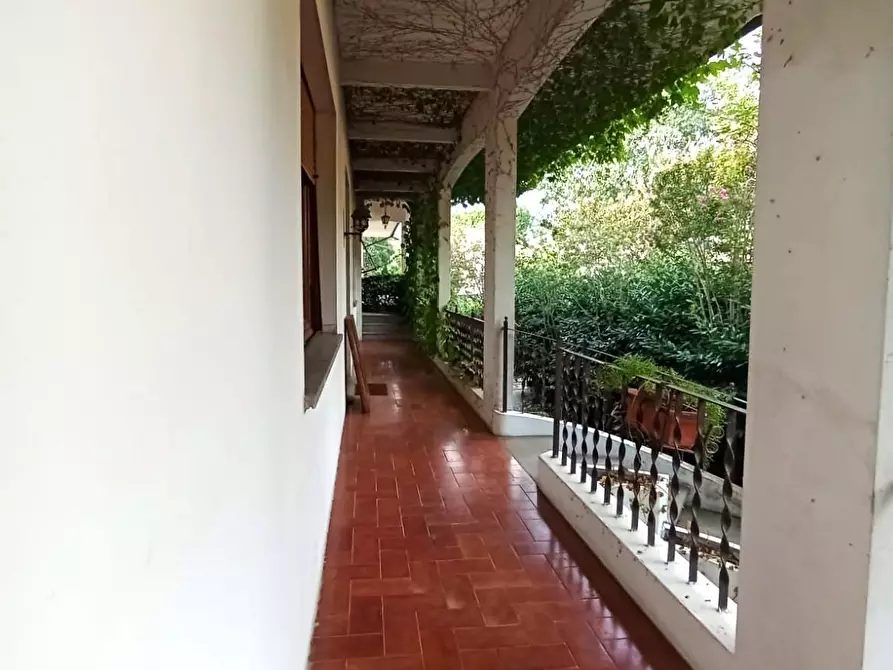 Immagine 34 di Villa in vendita  a San Giuliano Terme