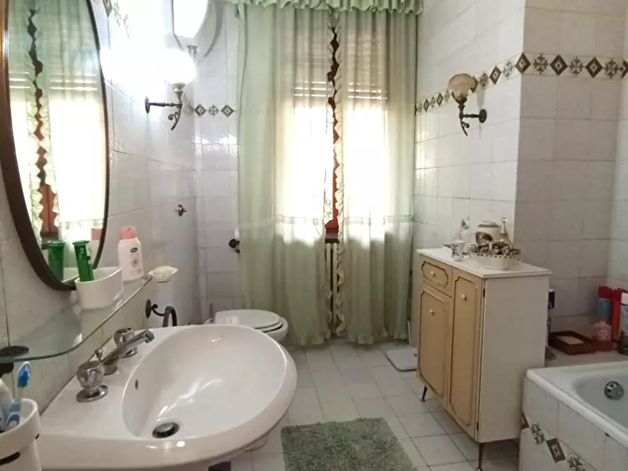 Immagine 50 di Villa in vendita  a San Giuliano Terme