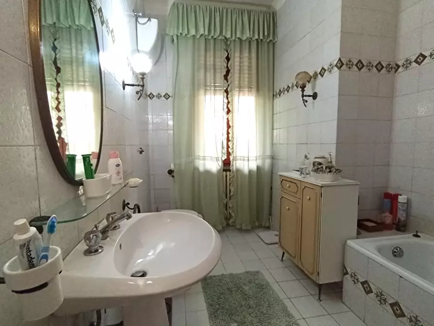 Immagine 45 di Villa in vendita  a San Giuliano Terme