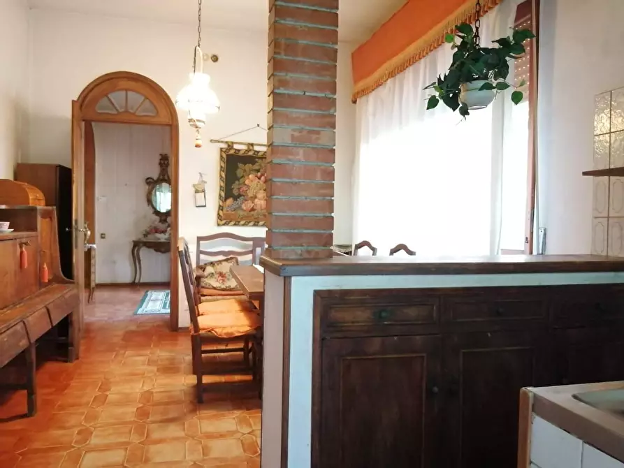 Immagine 15 di Villa in vendita  a San Giuliano Terme