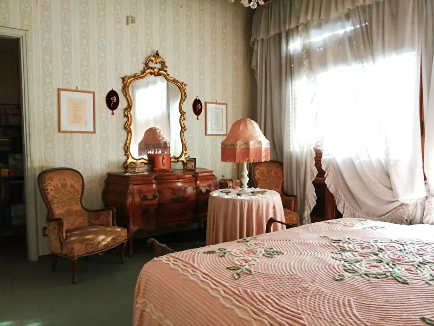 Immagine 30 di Villa in vendita  a San Giuliano Terme