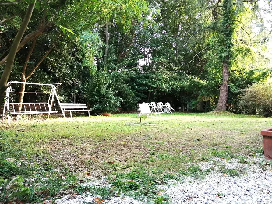 Immagine 7 di Villa in vendita  a San Giuliano Terme