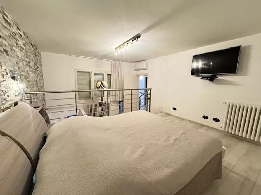 Immagine 15 di Casa bifamiliare in vendita  a Forte Dei Marmi