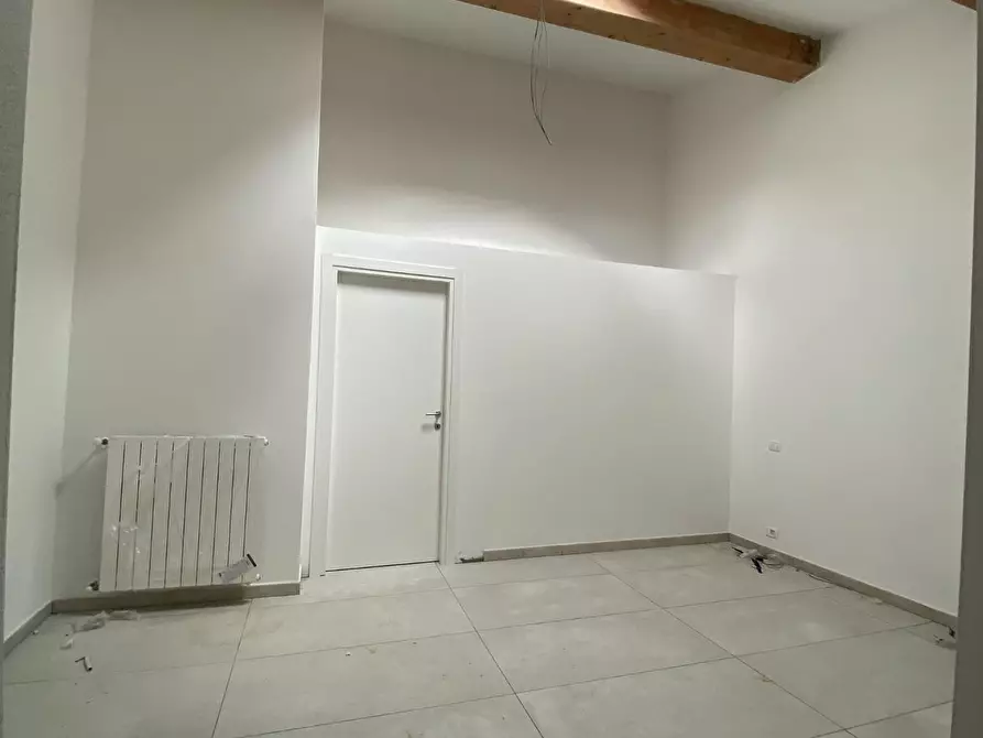 Immagine 21 di Terratetto in vendita  a Carmignano