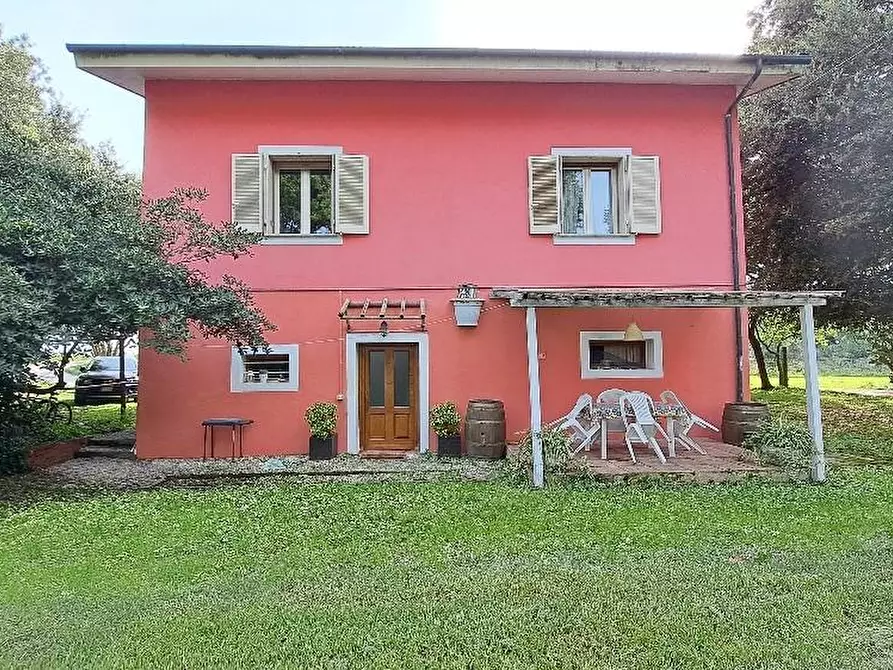 Immagine 37 di Casa indipendente in vendita  a San Giuliano Terme