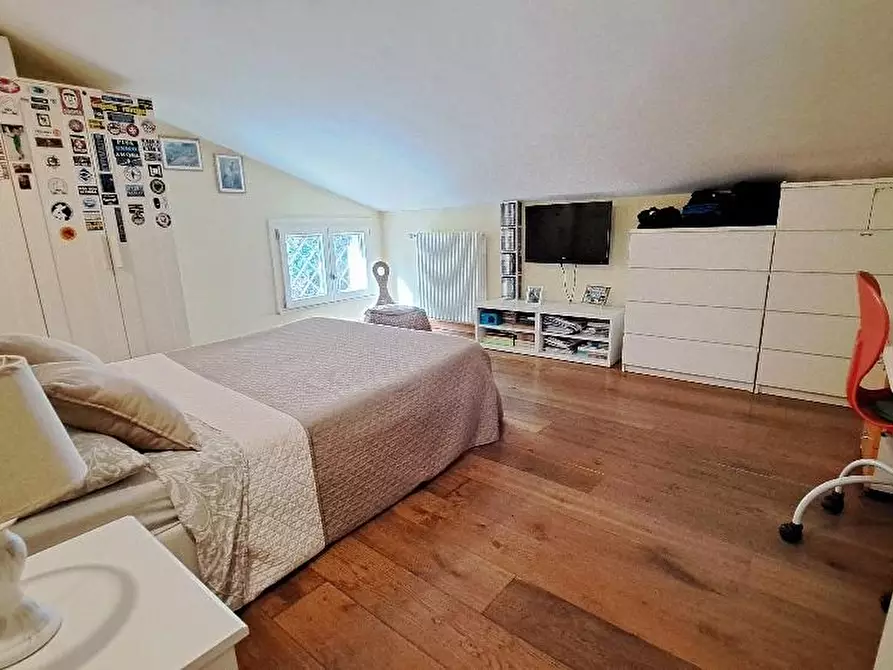 Immagine 31 di Casa indipendente in vendita  a San Giuliano Terme