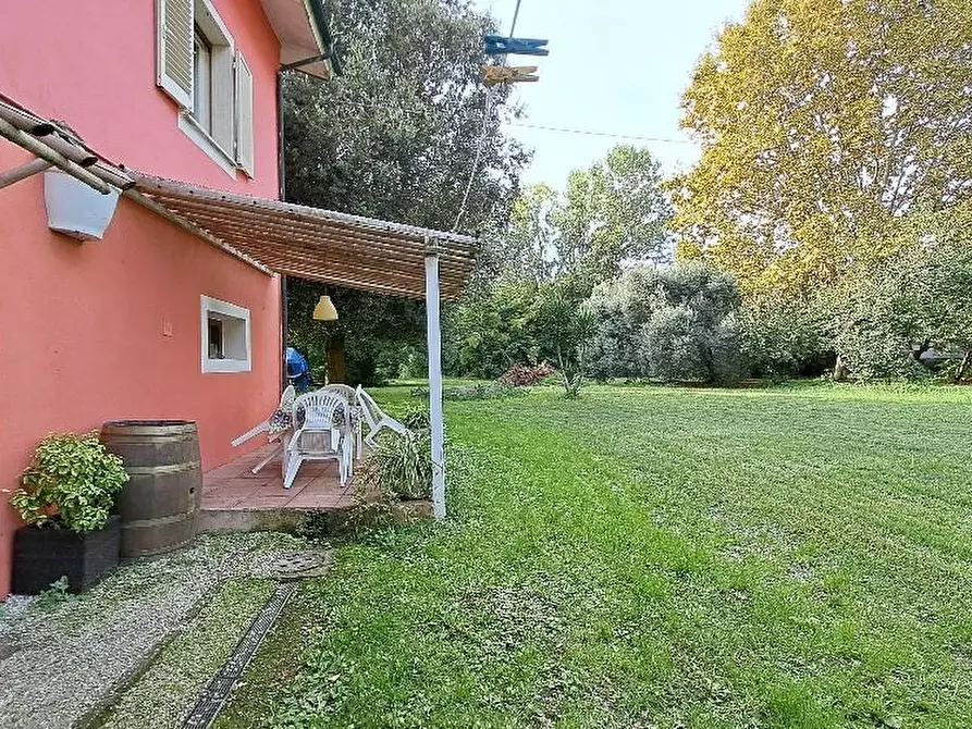 Immagine 38 di Casa indipendente in vendita  a San Giuliano Terme