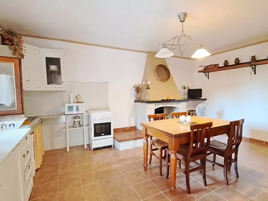 Immagine 41 di Casa indipendente in vendita  a San Giuliano Terme