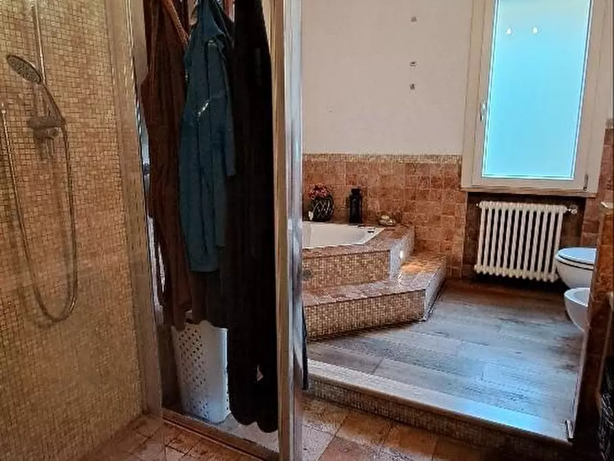 Immagine 24 di Casa indipendente in vendita  a San Giuliano Terme