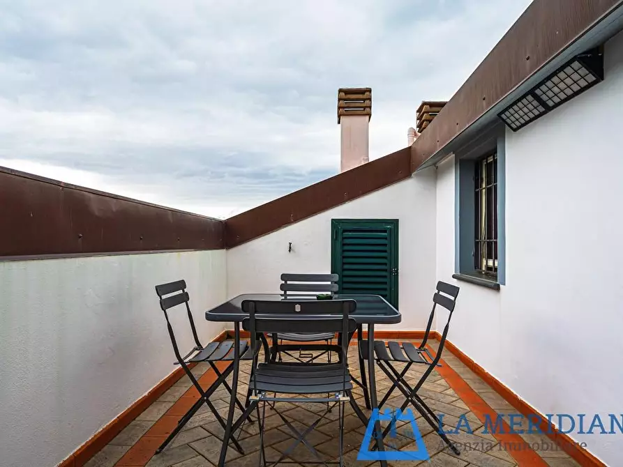 Immagine 32 di Villa in vendita  a Lamporecchio