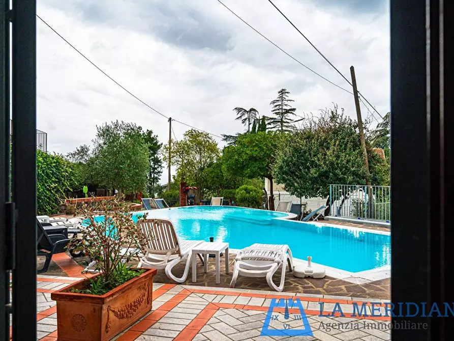 Immagine 27 di Villa in vendita  a Lamporecchio