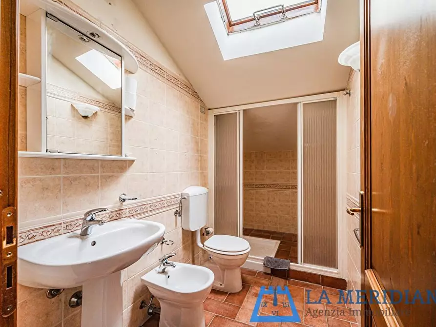 Immagine 6 di Villa in vendita  a Lamporecchio